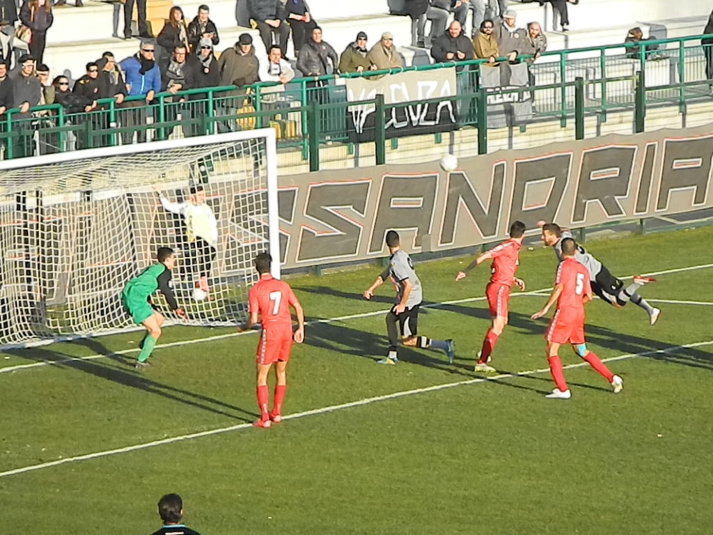 Risultati immagini per alessandria - giana erminio 2015 calcio