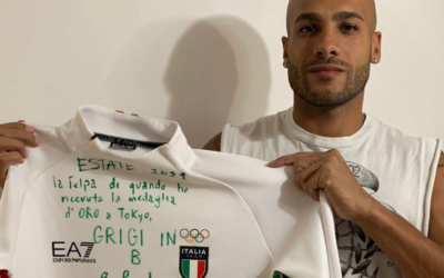 Marcell Jacobs regala la sua felpa a “Museo Grigio”