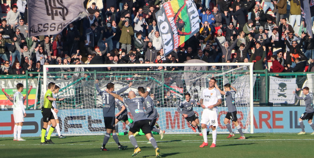 L’Alessandria batte il Benevento e incamera tre punti importantissimi
