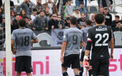 I Grigi non sanno creare le giuste opportunità. Vince l’Arezzo