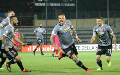 Giana travolta, i Grigi sono ad un solo punto dal Monza