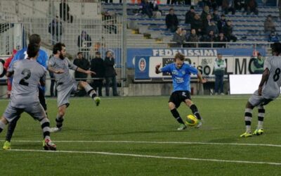 Al Novara 8 punti di penalizzazione, i Grigi a due lunghezze dalla vetta