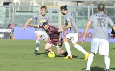 I Grigi segnano a tempo di record. Poi contengono il Livorno e vincono