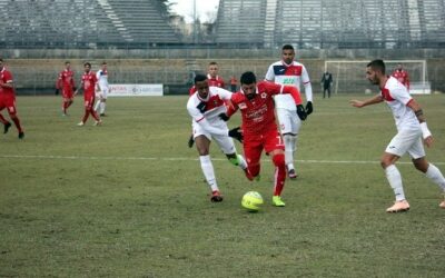 La Pro Vercelli non gioca, Piace e Carrarese insieme in testa
