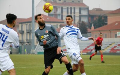 L’Alessandria regala un tempo al Como, i legni dicono di no ai Grigi